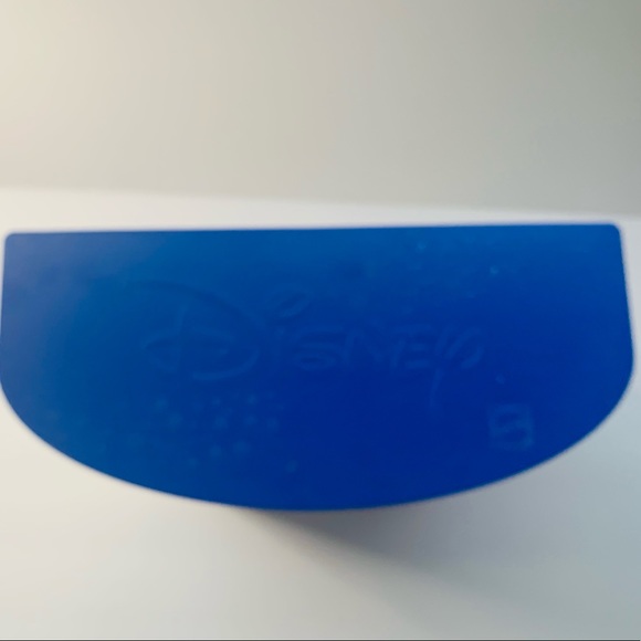 Mattel Disney Snow White Holiday Princess doll - Picture 7 of 7